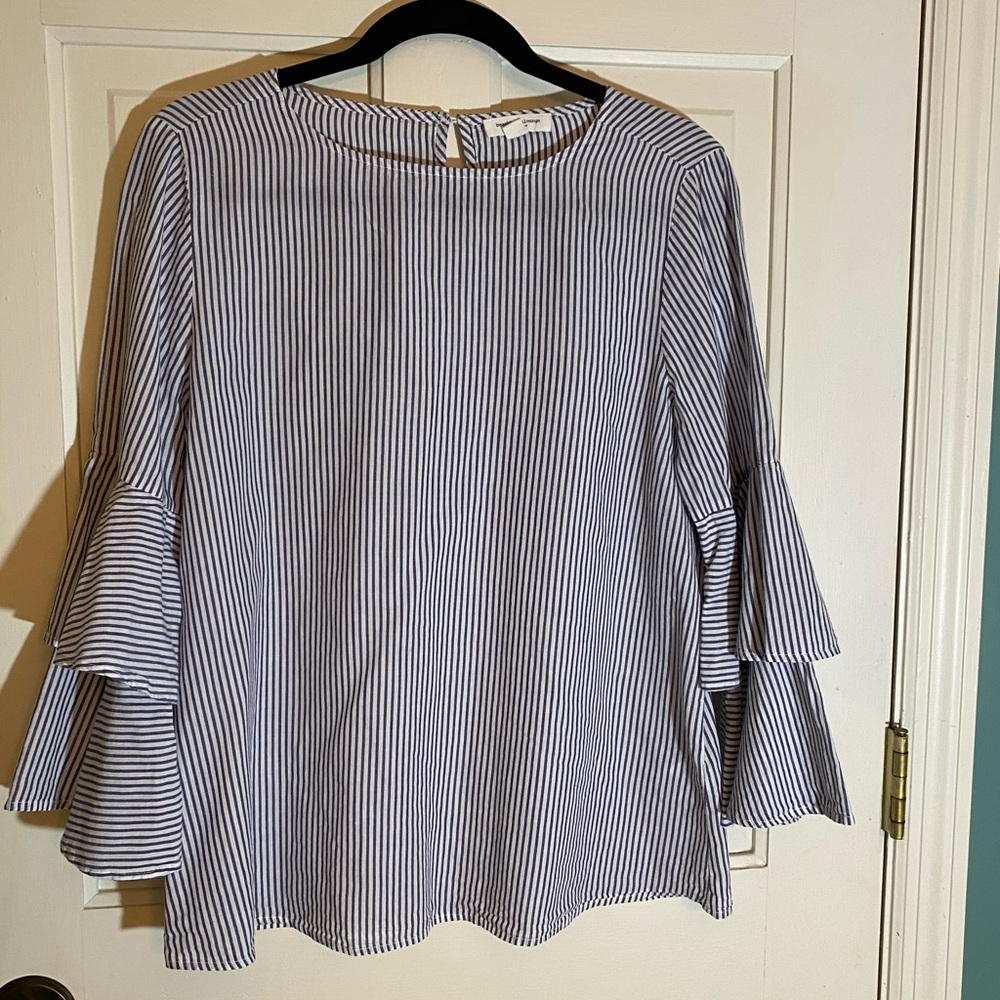 Blue and White Ruffle Sleeve Top. 3/4 sleeve.